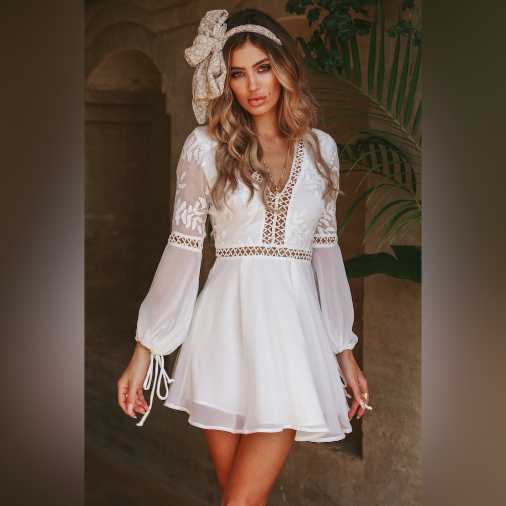 Boho Chiffon Long Sleeve Dress w/ Embroidery & Crochet Netting Detail in White